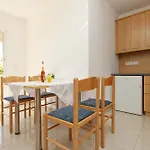 Apartman Seaside With A Swimming Pool Zavalatica, Korcula - 9151