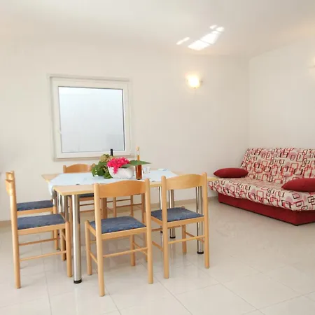 Seaside With A Swimming Pool Zavalatica, Korcula - 9151 ザヴァラティサ