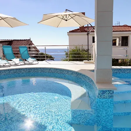 Seaside With A Swimming Pool Zavalatica, Korcula - 9151 アパート *