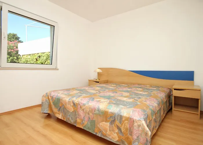 Seaside With A Swimming Pool Zavalatica, Korcula - 9151 *