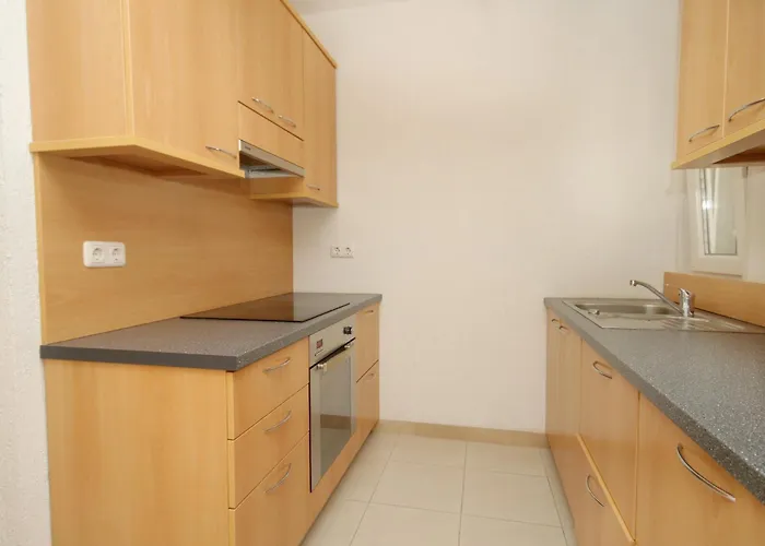 Seaside With A Swimming Pool Zavalatica, Korcula - 9151 公寓 *