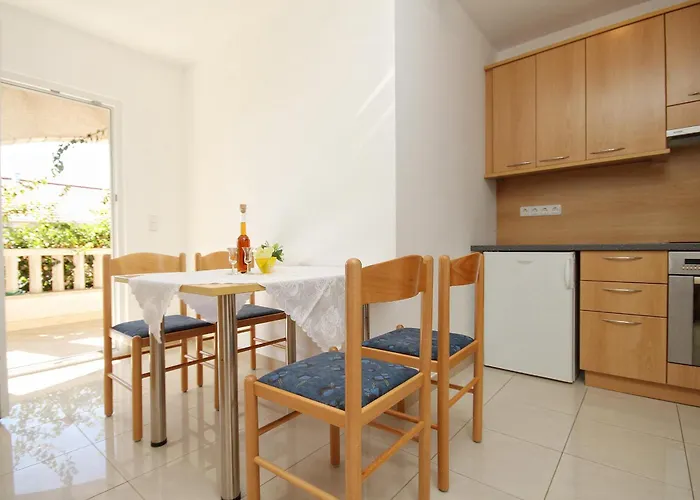 شقة Seaside With A Swimming Pool Zavalatica, Korcula - 9151